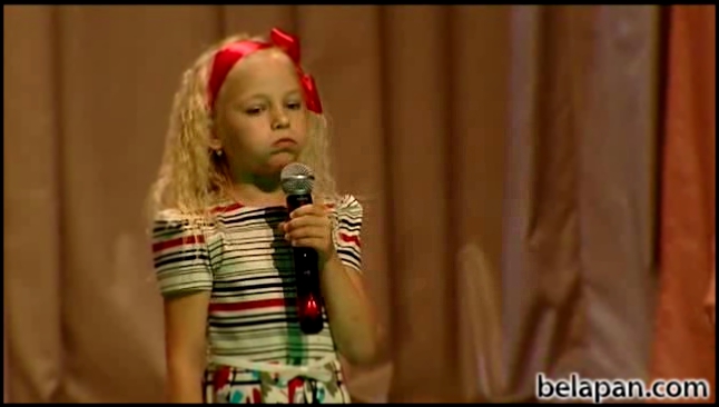 Семилетняя Вера Баль из Слонима умеет петь и говорить, не раскрывая рта