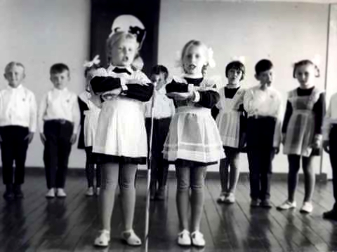 Видеоклип Большой детский хор ВРиЦТ -  Наша школьная страна