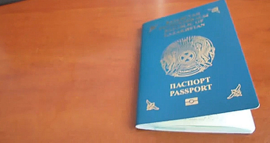 Видеоклип Как получишь паспорт - береги его Он ведь цвета флага и крови с нами одного 10 10 2014