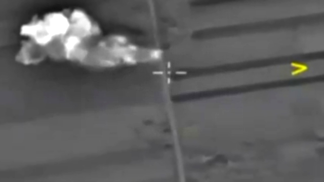 Видеоклип #СИРИЯ: За сутки самолеты #ВКС совершили 18 вылетов для нанесения ударов по 12 объектам #ИГИЛ