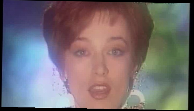 Видеоклип Гинтаре - Любовь не покидает сразу (1993)