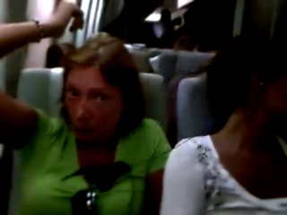 Пьяная баба в самолете. ТАГИИИИЛ!!)))