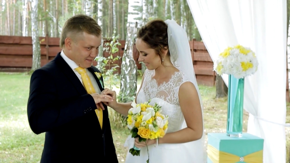 Видеоклип Ведущая на выездную регистрацию брака.