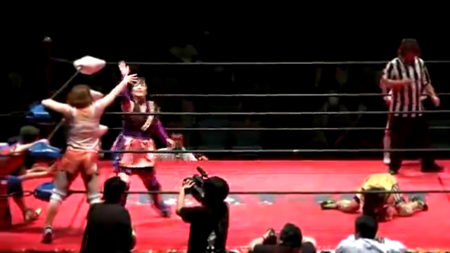 Aasamai Natsu, Emi Sakura & Sayaka Obihiro vs. Jaguar Yokota, Kotori & Riho