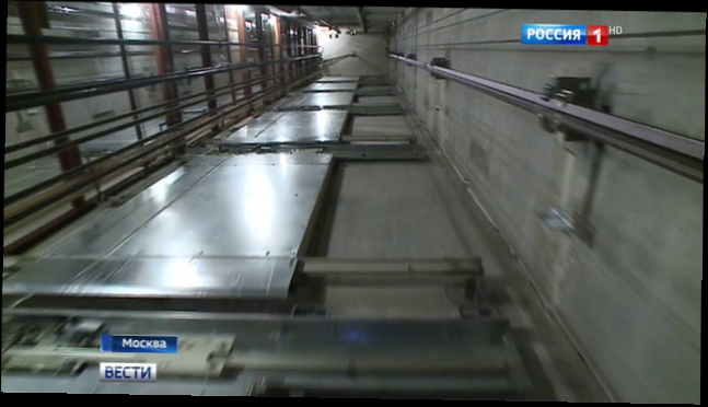 В Москве заменят все старые лифты