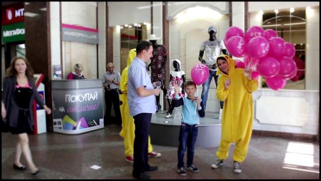 Воздушные шары и сладкая вата для девочек и мальчиков в Торговом Центре «Муравей» в центре Сормово