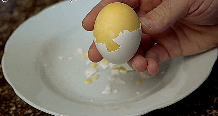 Как взбить яйца внутри спорлупы
