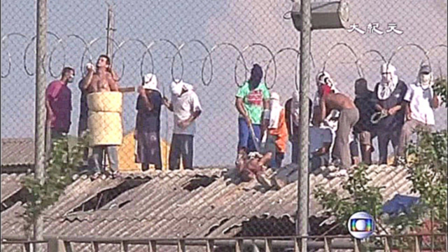Десятки заключённых в Бразилии взяли в заложники тюремщиков и сокамерников