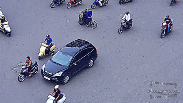 Видеоклип Безумный трафик в Сайгоне, Вьетнам (Traffic in Frenetic (Saigon), Vietnam)