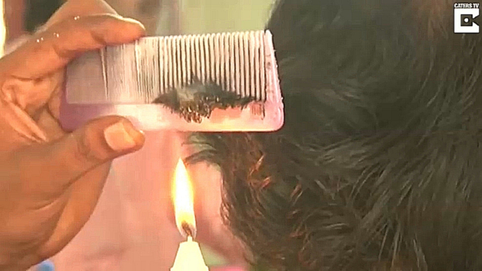 Индийский парикмахер без ножниц