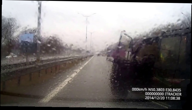 Видеоклип Киев. Айдар  устроил беспредел на дороге! В машине беременная женщина.