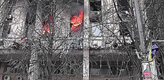 Видеоклип #Майдан Киев. Повторный пожар в Доме Профсоюзов 19 февраля Київ. Повторна пожежа у Будинку 