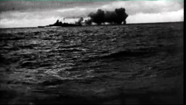 Тяжелый крейсер Prinz Eugen с Линкор Бисмарк в действии оригинальных записей